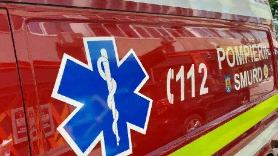 Incident grav la Ministerul Transporturilor: Un lift cu șase persoane s-a prăbușit. Trei oameni, transportați la spital