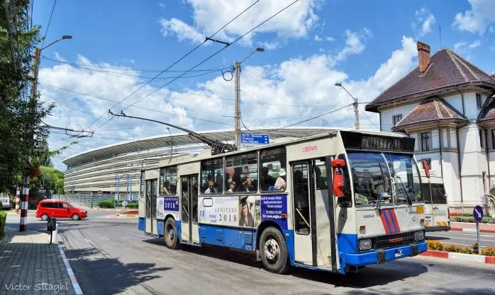 Troleibuzele din Târgu Jiu, unice în țară