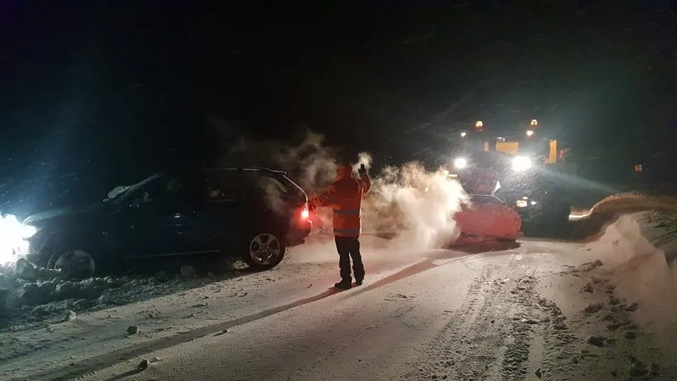 Viscolul a închis drumul spre Rânca