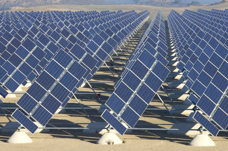 Societatea gorjeană de apă și canal construiește un parc fotovoltaic