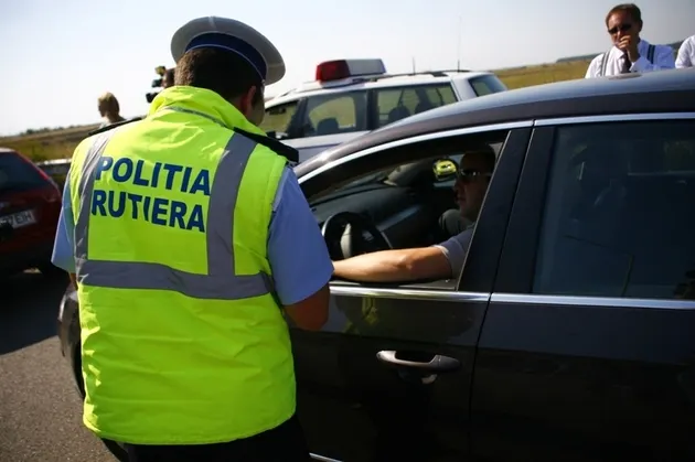 Prins la volan, deși avea permisul anulat din 2007