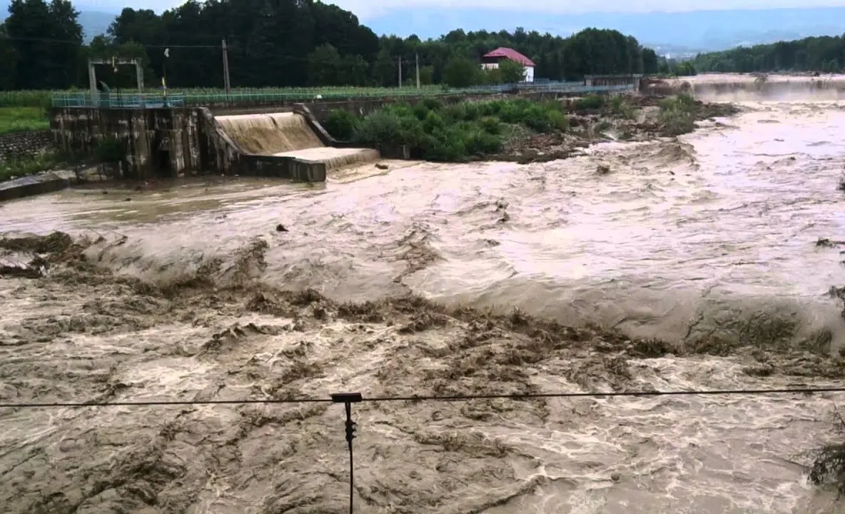 Alertă de inundații în Gorj: Pericol pe Gilort și Olteț!