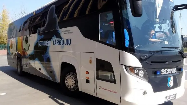 ”Pandurii” au din nou autocar