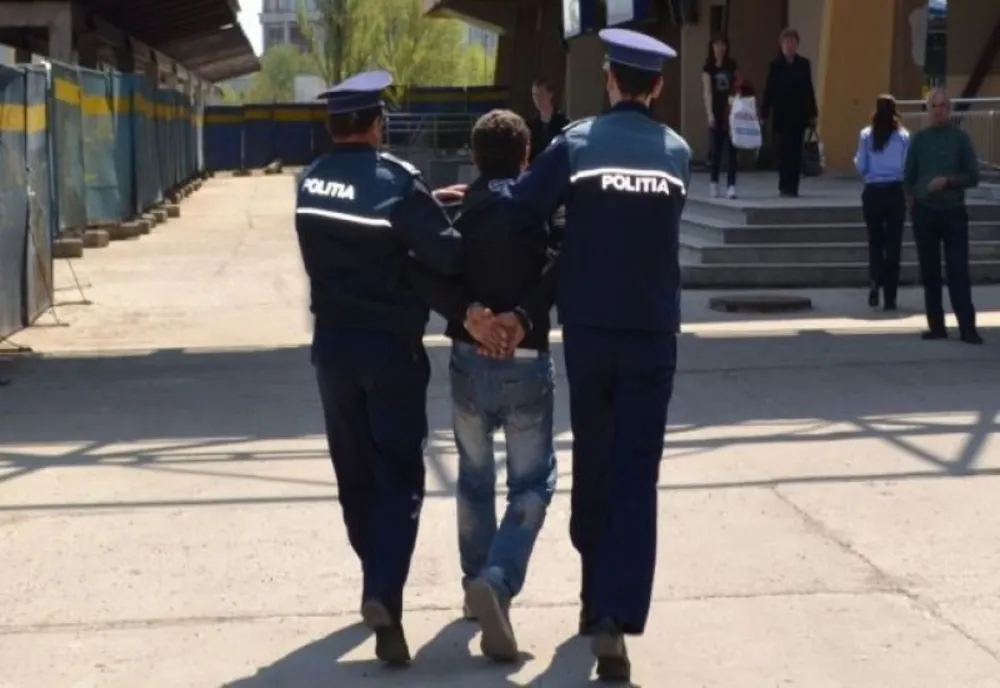 Tânăr din Peștișani, acuzat că a corupt o minoră de 13 ani