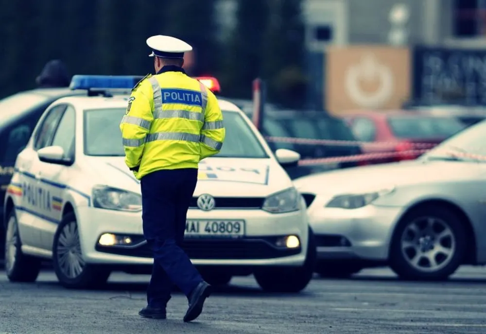 Un șofer beat a lovit cu mașina un băiat de 16 ani și a fugit de la locul accidentului