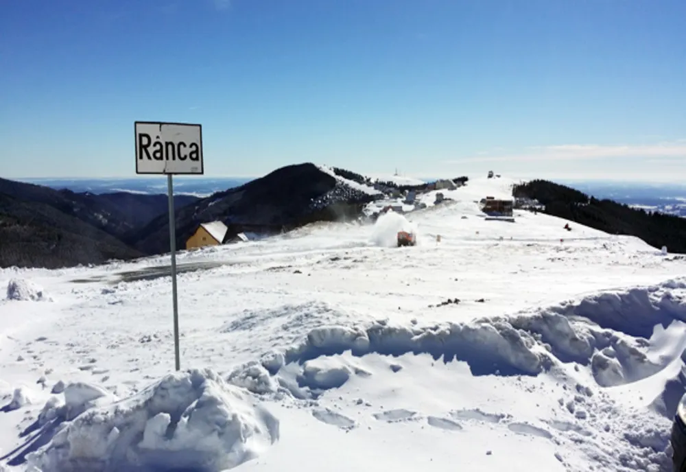 Rânca, acoperită din nou cu zăpadă. Ninsorile țin toată săptămâna