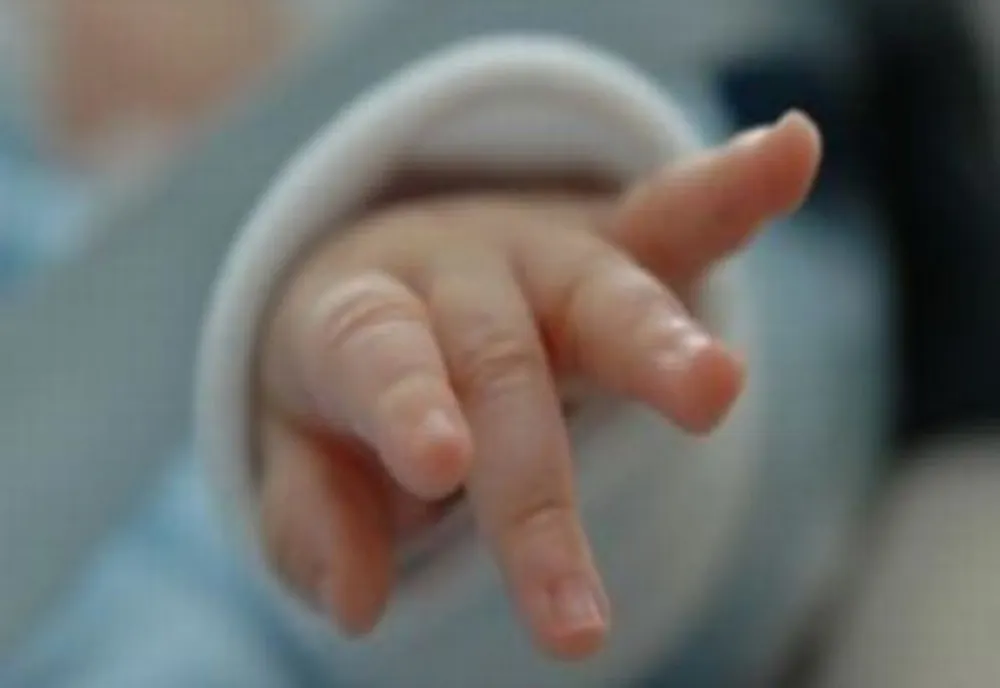 Mamă și bebeluș din Gorj, infectați cu coronavirus