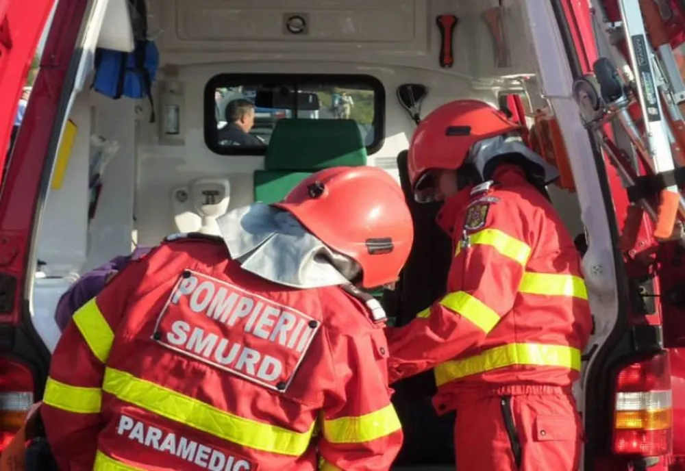 VIDEO: Accident la Turcineşti. Trei persoane rănite