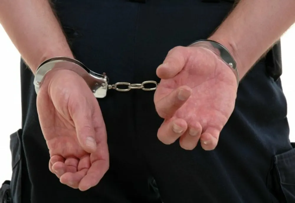Femeie din Gorj sechestrată și bătută de fiu. Agresorul a fost reținut