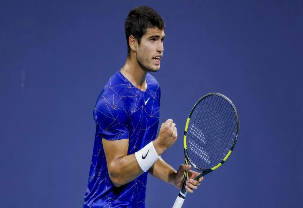 Carlos Alcaraz şi Daniil Medvedev, finalişti la Indian Wells (ATP), la fel ca anul trecut