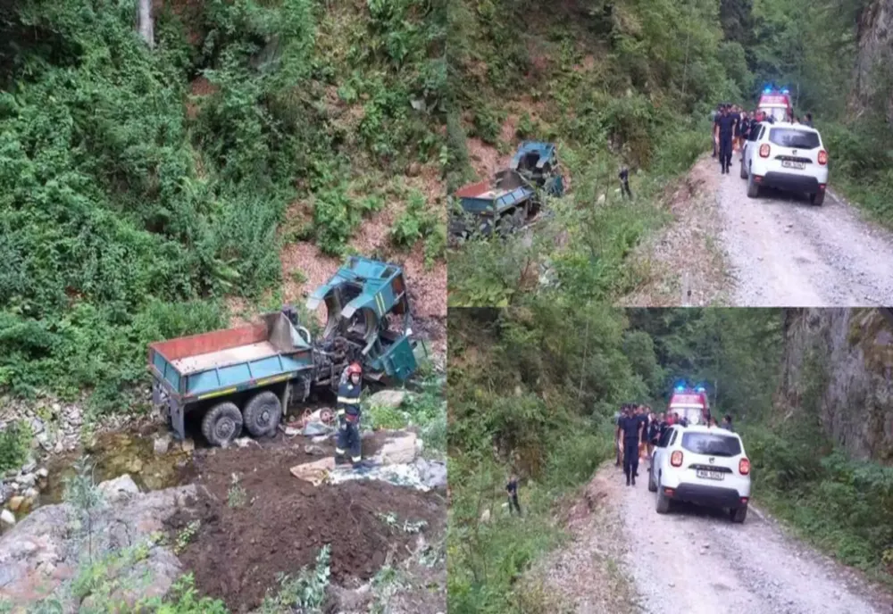 GRAV ACCIDENT RUTIER ÎN GORJ. DOUĂ PERSOANE DECEDATE ȘI PATRU RĂNITE DUPĂ CE O AUTOUTILITARĂ S-A RĂSTURNAT ÎNTR-O RÂPĂ 