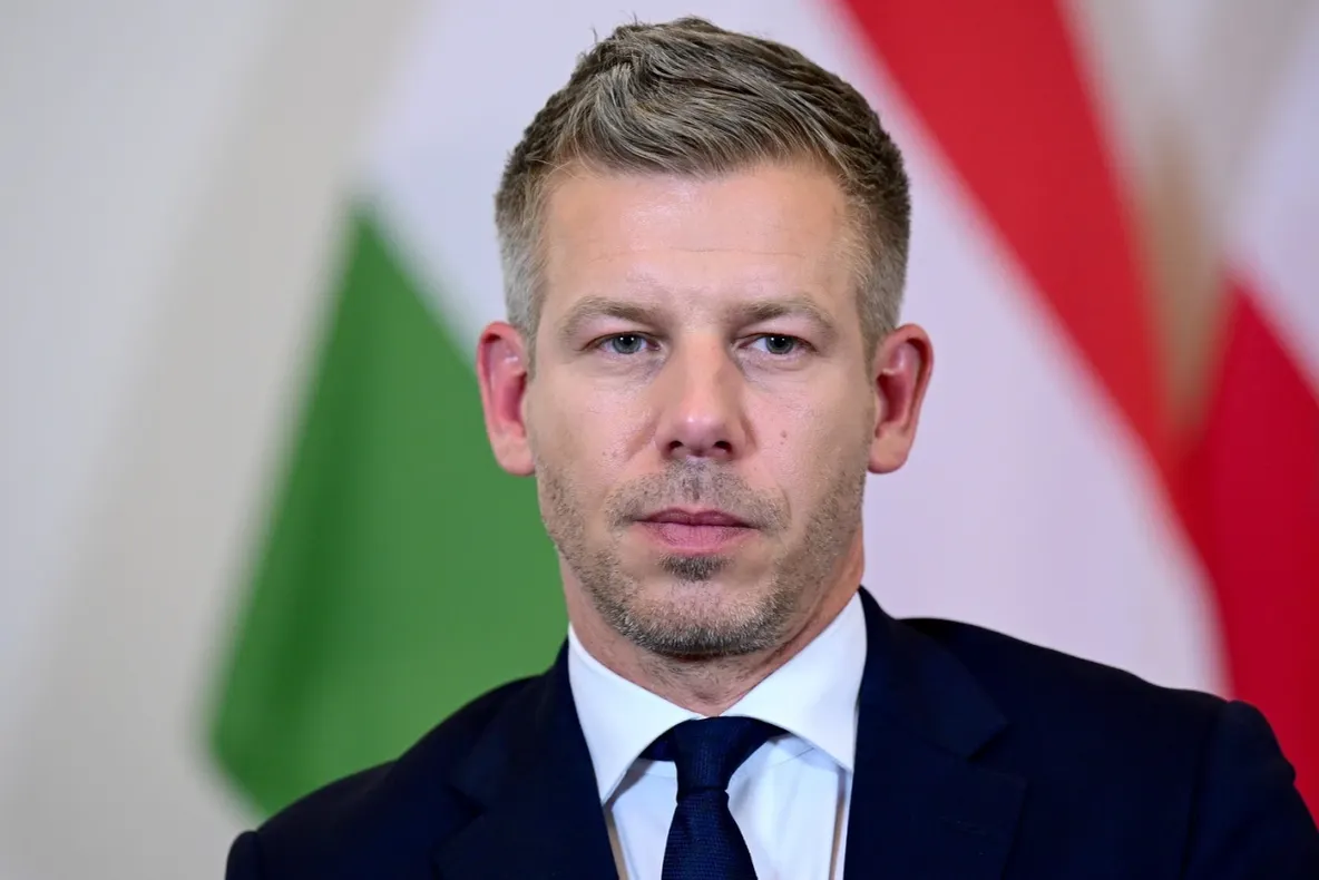 Péter Magyar taie la jumătate salariul față de Viktor Orbán. Măsuri dure pentru clasa politică