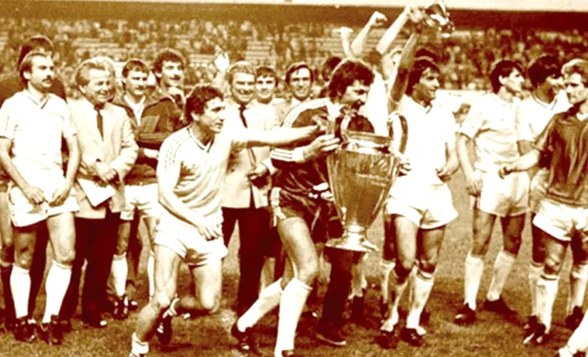Se împlinesc 40 de ani de la miracolul Stelei la Sevilla. Eroii din 1986, omagiați de Nicușor Dan