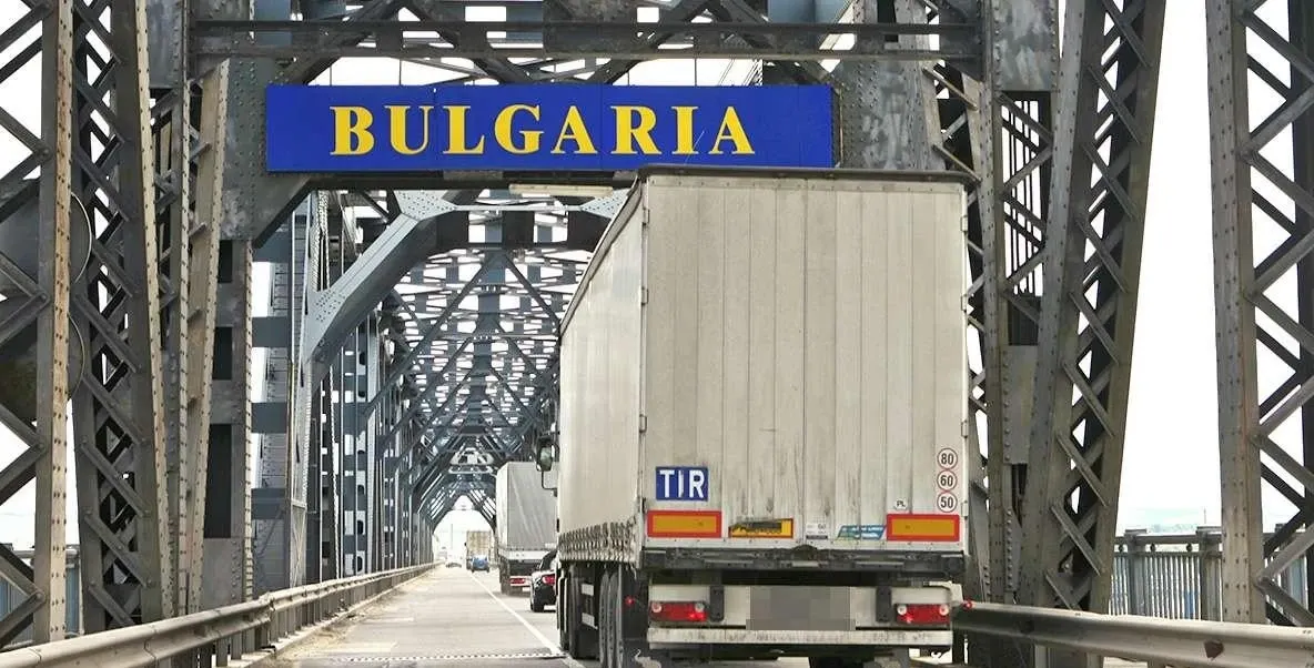 Lovitură pentru românii care merg în Bulgaria! Vinieta se scumpește masiv de la 1 august