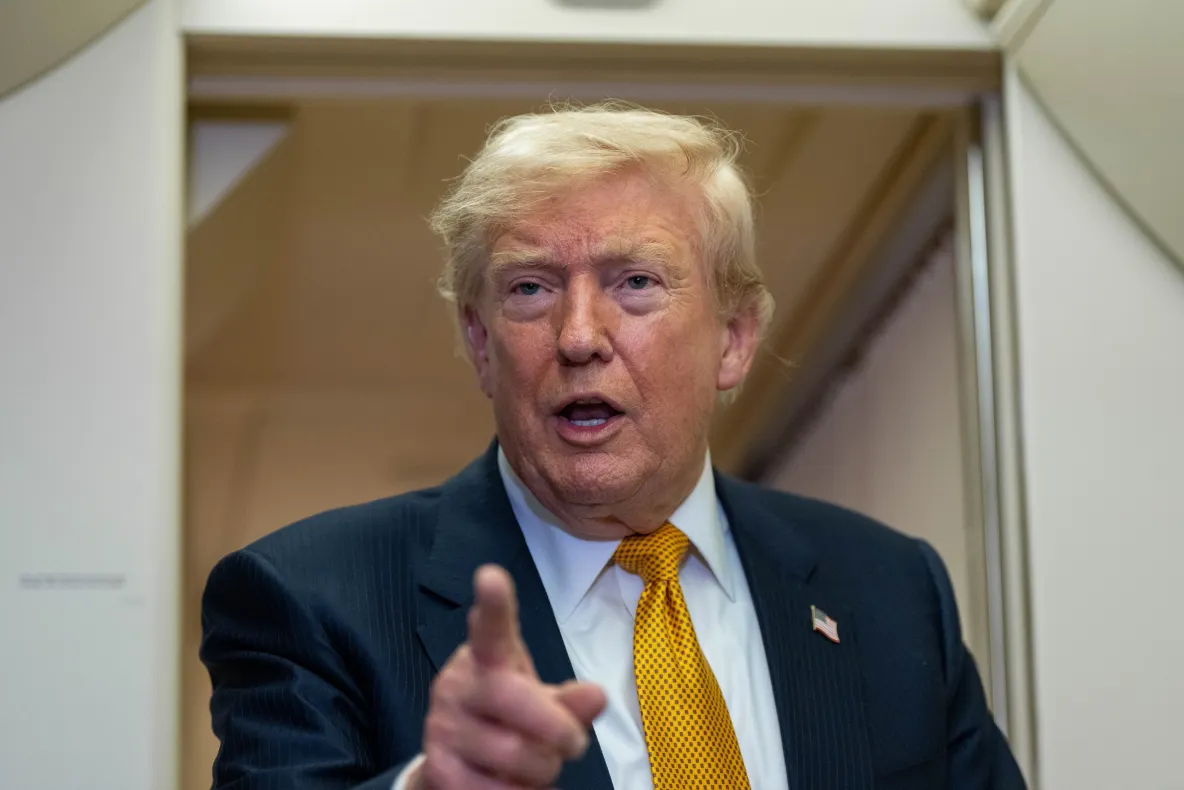 Scandal uriaș în jurul lui Trump! Companiile plătesc până la 100.000 $ ca să-i vadă primele mesajele
