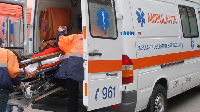 O tânără de 17 ani a murit în urma unui accident rutier