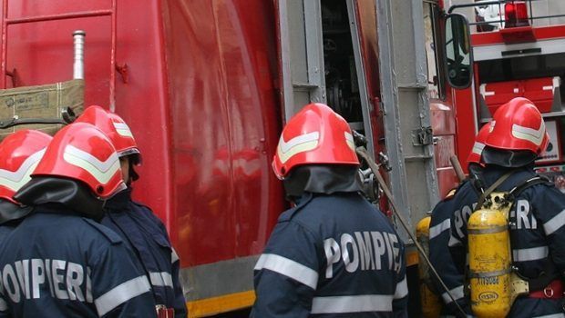 Explozie într-un apartament din Târgu Jiu