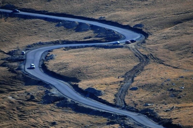 Șofer de 16 ani, prins pe Transalpina