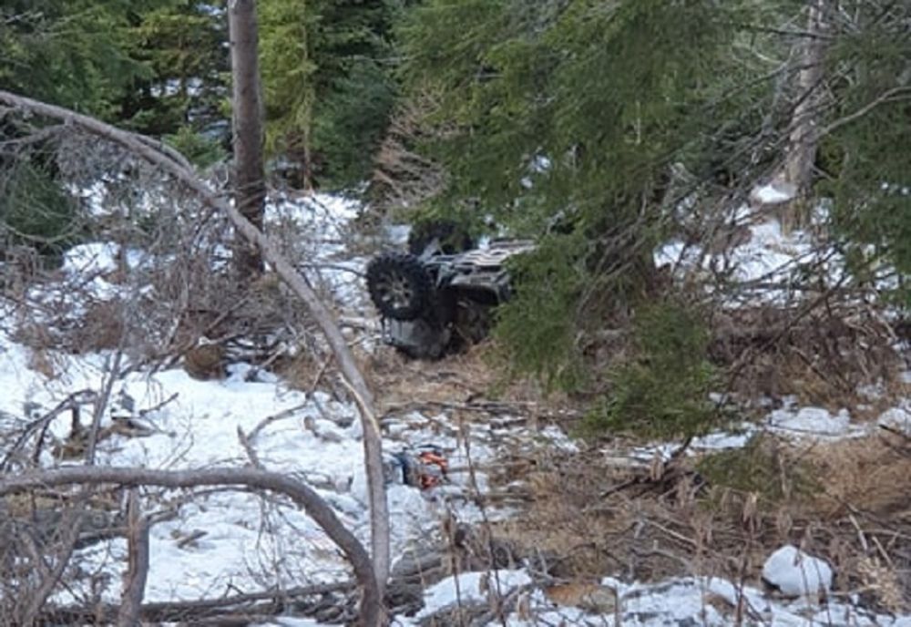 Accident la Rânca: Doi tineri au căzut cu ATV-ul în râpă