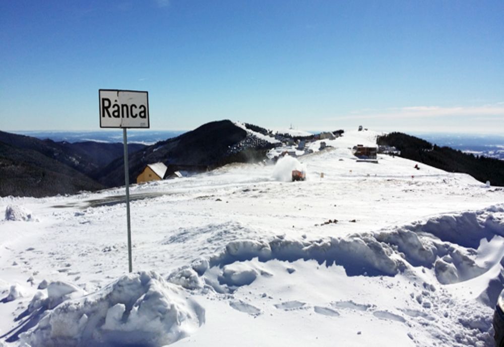 Rânca, acoperită din nou cu zăpadă. Ninsorile țin toată săptămâna