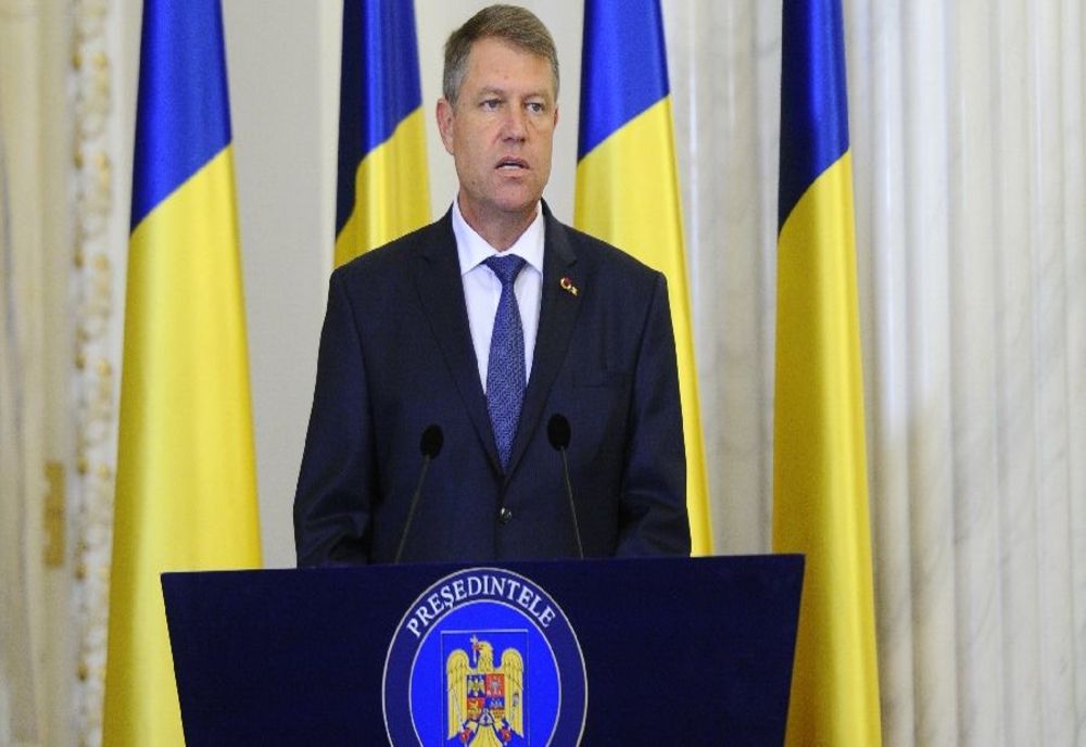 Președintele a promulgat legea care prevede extinderea categoriilor de persoane care beneficiază de reducerea cu 2 ani a vârstei de pensionare