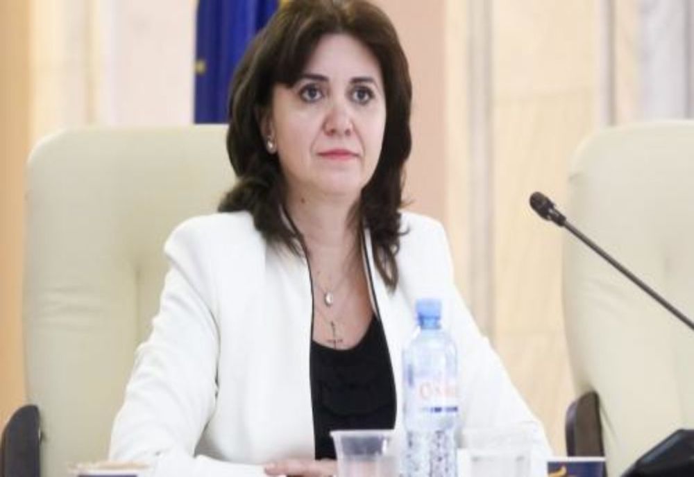 Ministrul Educației cere demiterea șefului Oficiului Național de Investiții. Licitația pentru tablete, un dezastru