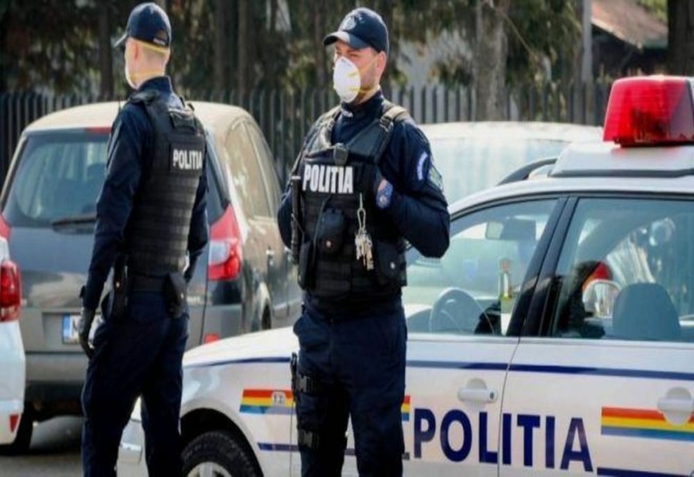 Gorj: Fata de 12 ani, bătută și umilită de patru adolescente pe o stradă din Târgu Jiu. Două dintre agresoare, reţinute