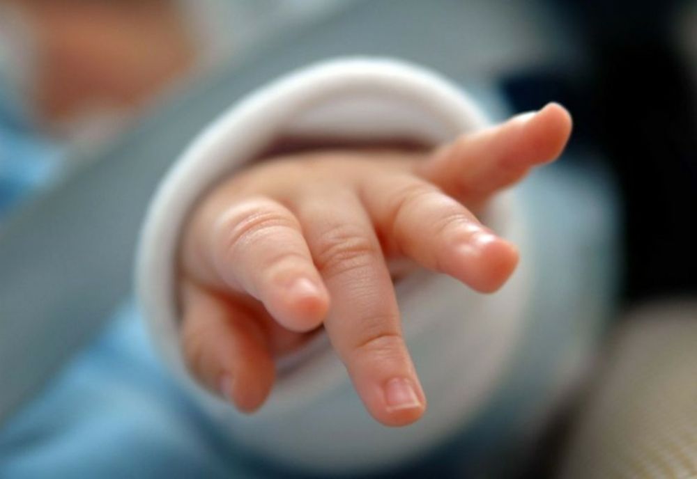 Dublă sărbătoare pentru unele familii din Gorj: cinci bebeluși au venit pe lume de Crăciun
