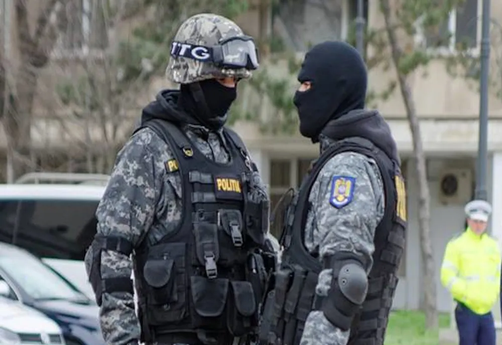 VIDEO. Nouă percheziţii în Gorj, într-un dosar de evaziune fiscală prin vânzări online