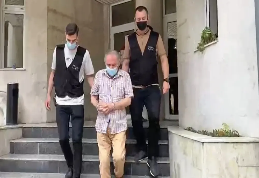 VIDEO | Un medic reţinut, în urma percheziţiilor de la Spitalul Târgu Jiu