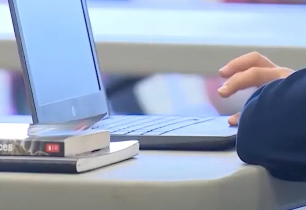 Cursuri online mâine într- o localitate din Gorj. Care este motivul