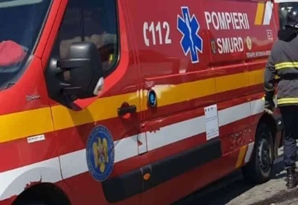 Gorj: Muncitor la canalizare, salvat după ce un mal de pământ a căzut peste el