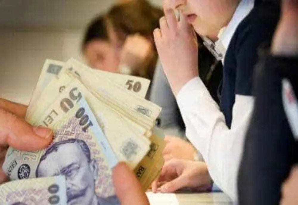 ELEVII CU 10 LA EVALUAREA NAŢIONALĂ ŞI LA BACALAUREAT AR PUTEA FI PREMIAŢI