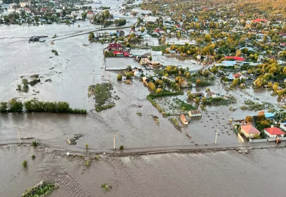 COD PORTOCALIU DE INUNDAŢII PE RÂURI DIN JUDEŢELE HARGHITA, MUREŞ, COVASNA, NEAMŢ, BACĂU ŞI VRANCEA
