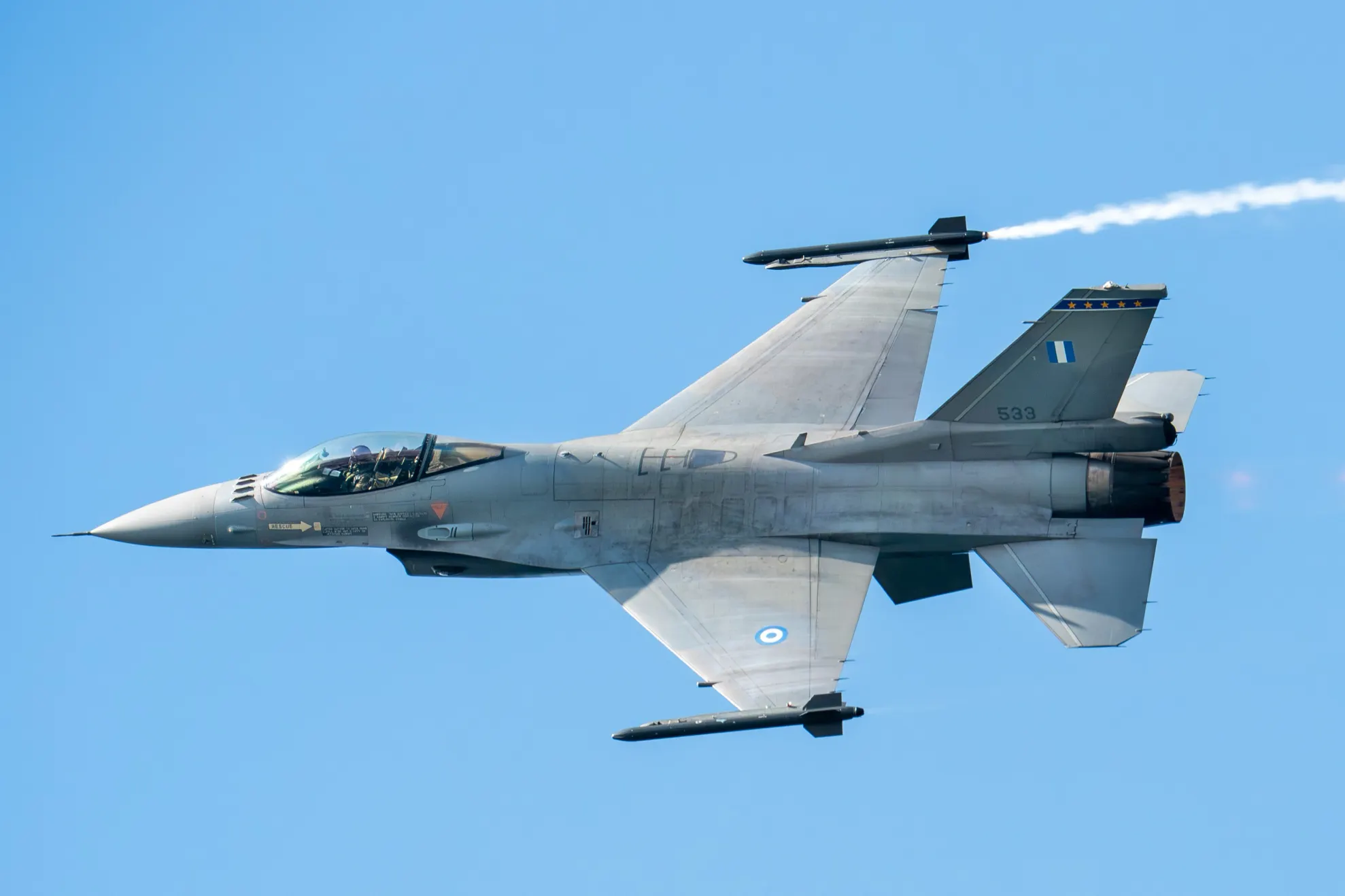 Avion F 16