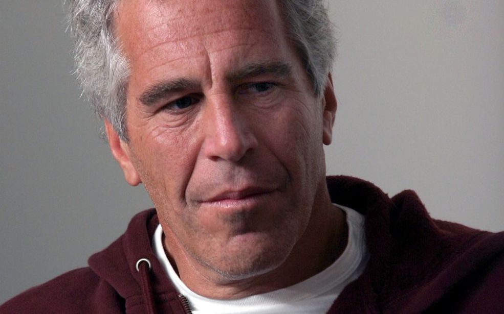 Șeful World Economic Forum demisionează după apariția numelui său în dosarele Epstein