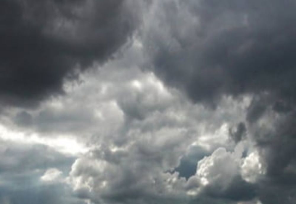 Alertă meteo de ploi torențiale pentru trei județe. Care sunt acestea