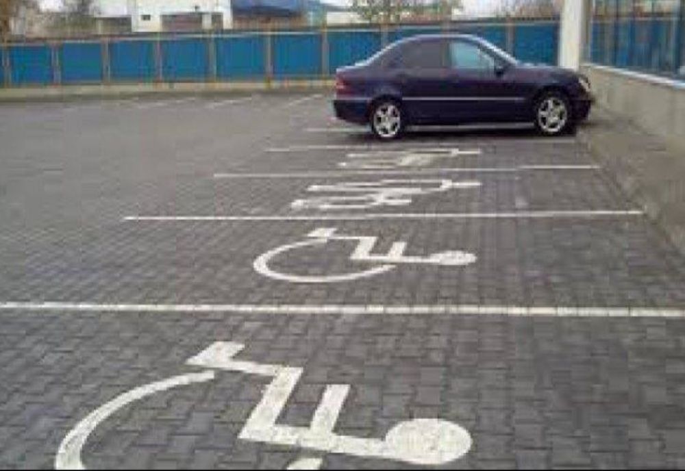 Târgu Jiu: Îţi pierzi locul de parcare, dacă nu ai achitat taxa anuală