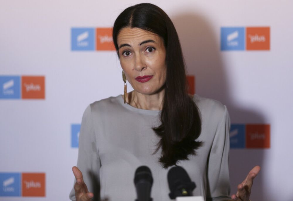 Înregistrare BOMBĂ: Scandal pe contracte ilegale! Cum exercita Clotilde Armand presiuni asupra angajaților Primăriei