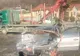 A intrat cu mașina într-un camion