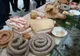 Porci de Crăciun, sacrificați pentru asistații social din Gorj