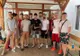 Mai mulți frizeri din Târgu Jiu au tuns gratis câteva zeci de bătrâni