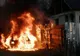 O mașină a luat foc la Peșteana Jiu
