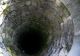 Un bărbat căzut într-o fântână a fost salvat de sătenii din Căpreni